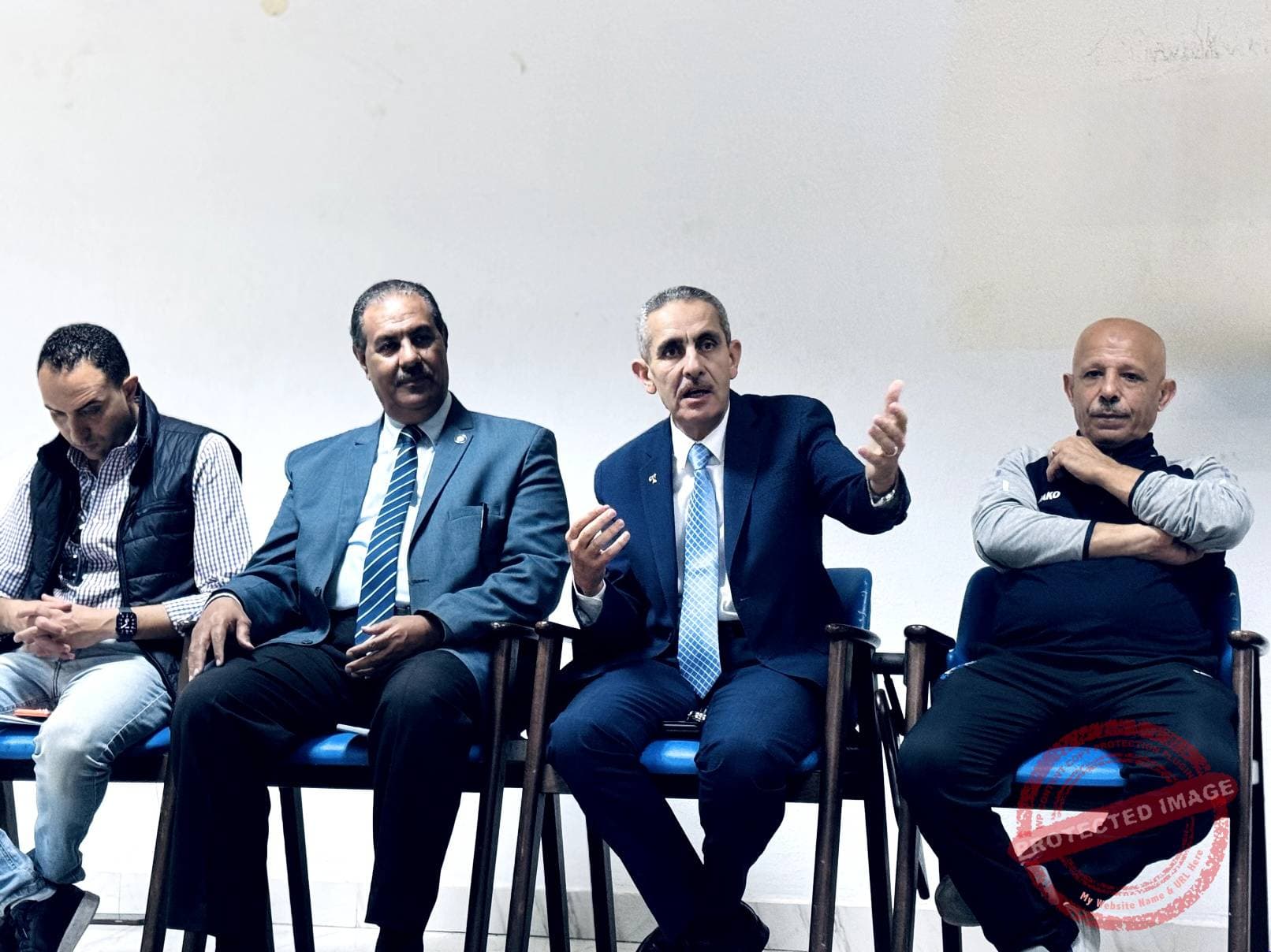 تفاصيل جلسة رئيس النادي باللاعبين اليوم